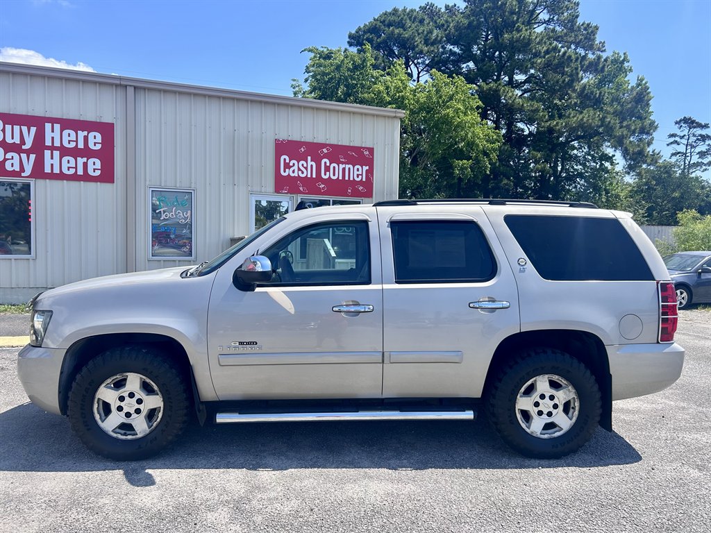 2007 Chevrolet Tahoe 2-Wheel Drive LS's photo