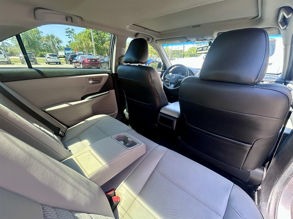 2016 Toyota Camry Special Edition - Photo 12