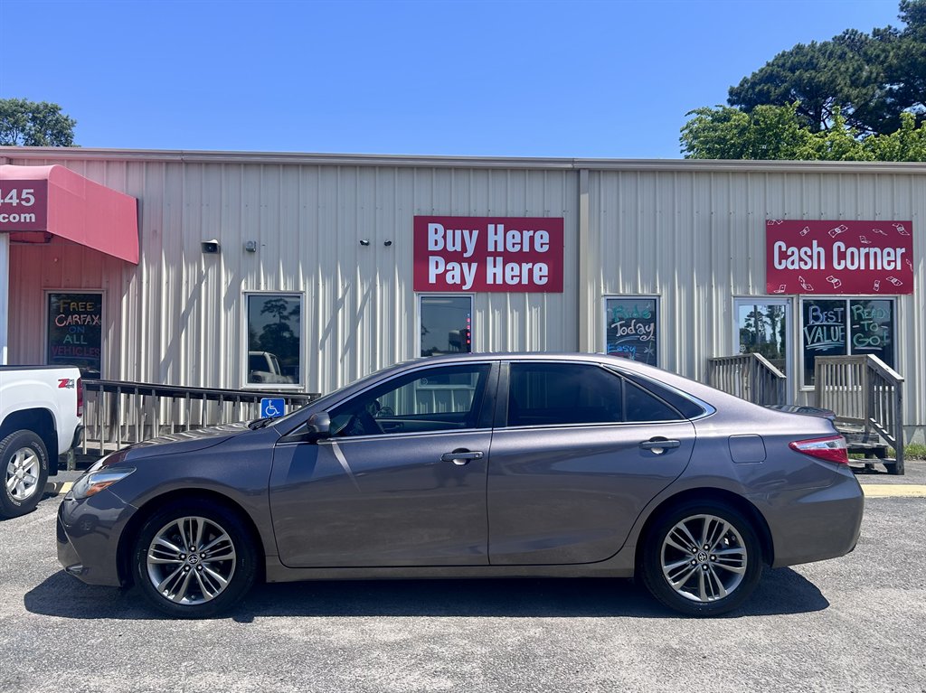 2016 Toyota Camry 2.5 Auto Special Edition's photo