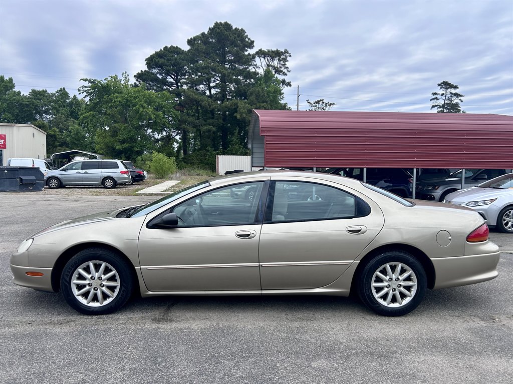 2004 Chrysler Concorde LX's photo